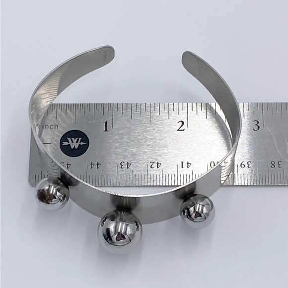 Silver Tone Modernist Cuff Bracelet Signed MADE IN ENGLAND - Picture 8 of 10